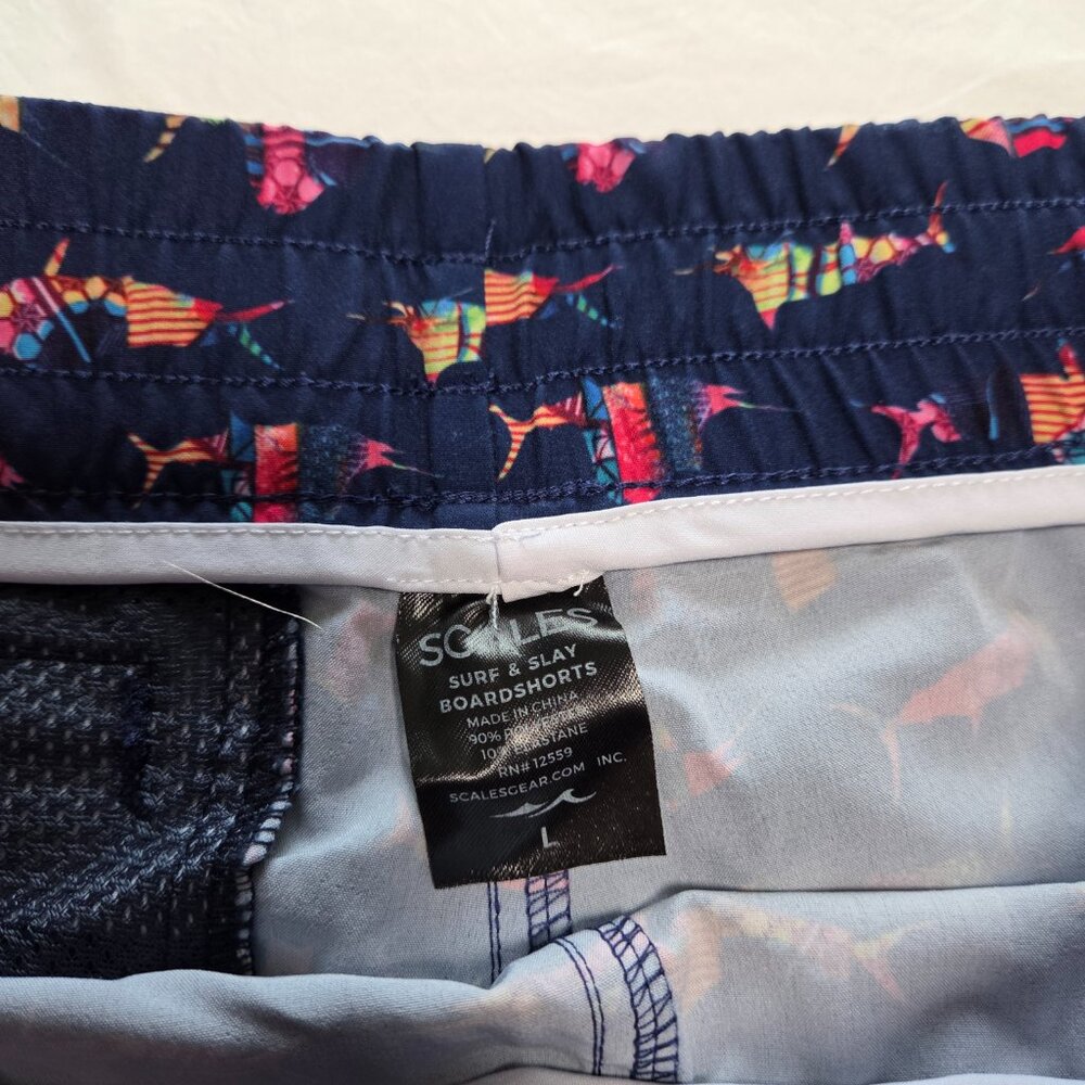 SCSLES Multi Colored Fish Shorts - Picture 6 of 9